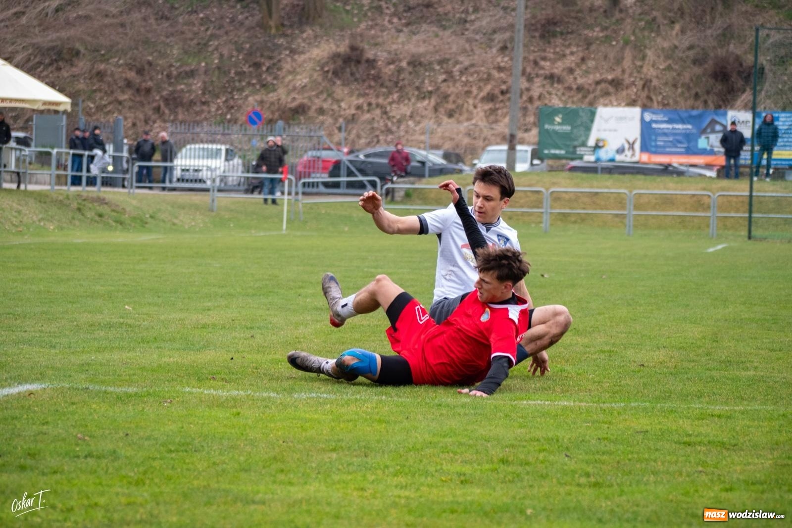 Zdjęcie w galerii na portalu naszwodzislaw.com: Szalony mecz i zwycięstwo Rogowa! Dziewięć goli i pełna pula na wyjeździe [FOTO] wiadomości z regionu