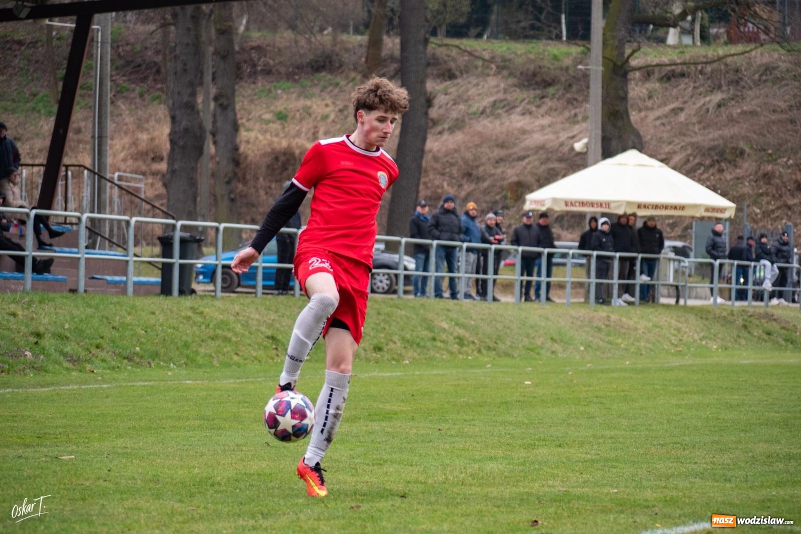 Zdjęcie w galerii na portalu naszwodzislaw.com: Szalony mecz i zwycięstwo Rogowa! Dziewięć goli i pełna pula na wyjeździe [FOTO] wiadomości z regionu