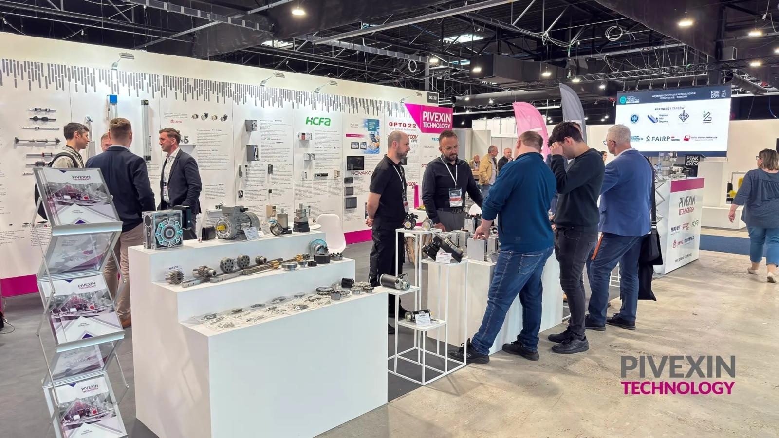 Zdjęcie w galerii na portalu naszwodzislaw.com: Nowa praca, nowe możliwości. Dołącz do PIVEXIN TECHNOLOGY!  wiadomości z regionu