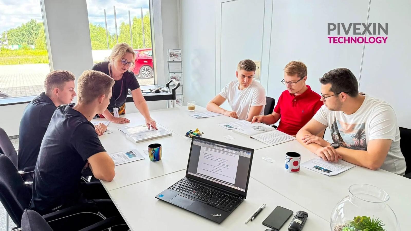 Zdjęcie w galerii na portalu naszwodzislaw.com: Nowa praca, nowe możliwości. Dołącz do PIVEXIN TECHNOLOGY!  wiadomości z regionu