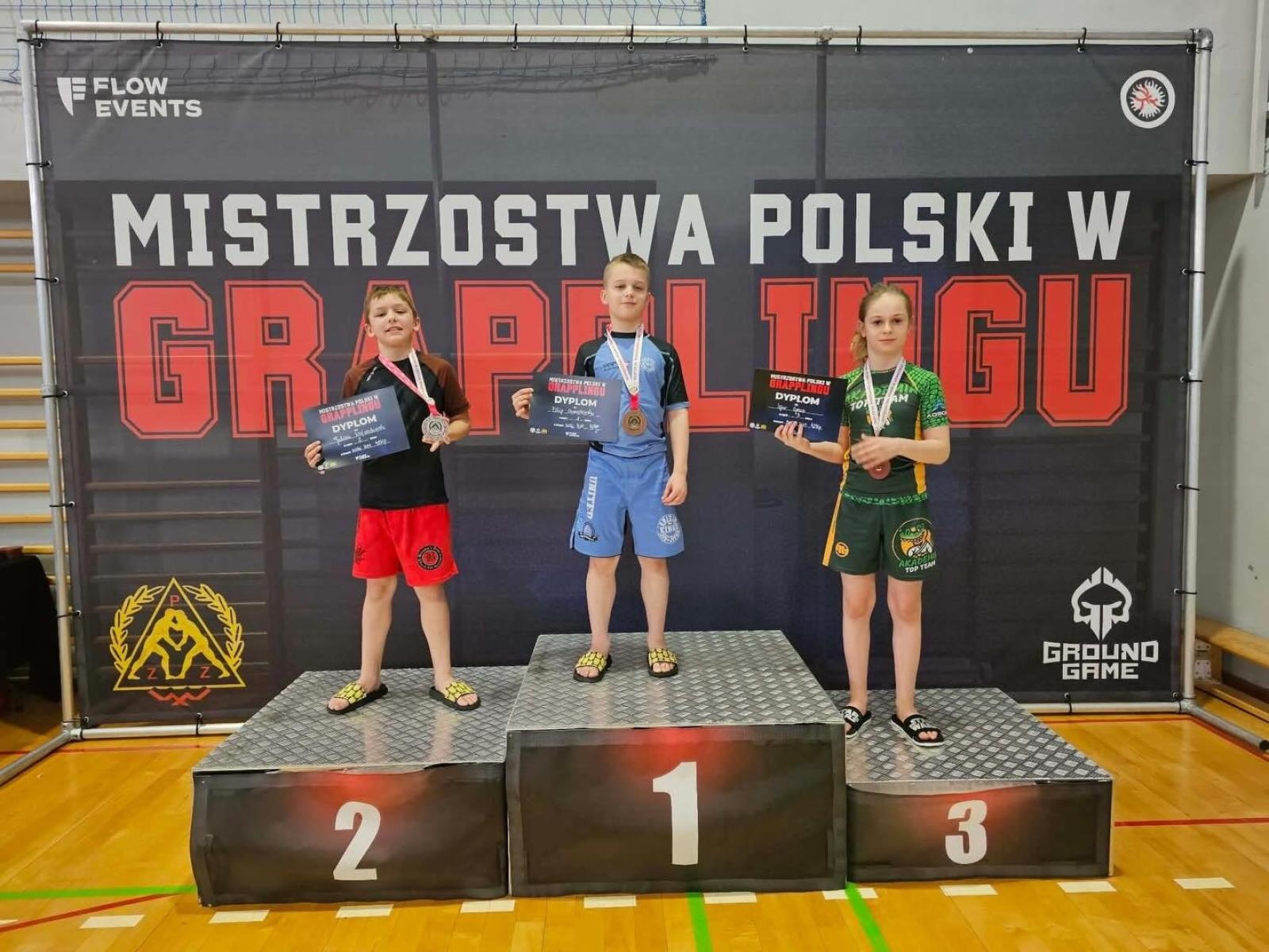 Zdjęcie w galerii na portalu naszwodzislaw.com: Walka, determinacja i medale. Top Team błyszczy na Mistrzostwach Polski w grapplingu wiadomości z regionu