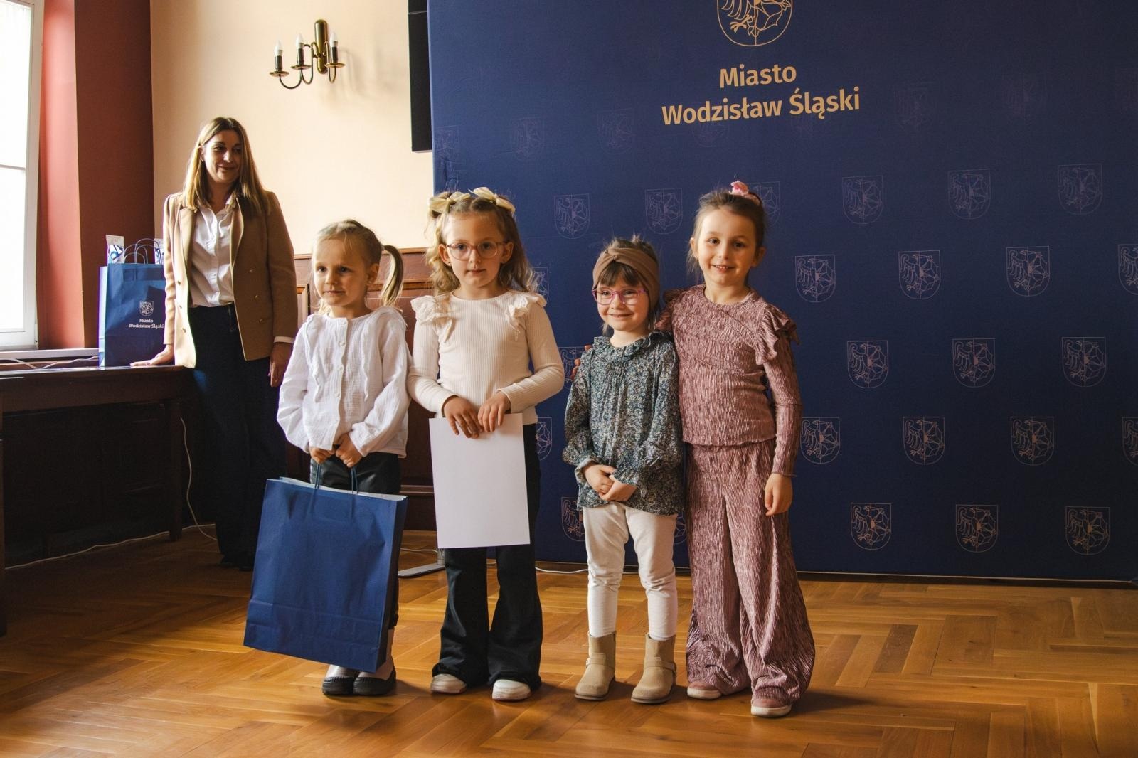 Zdjęcie w galerii na portalu naszwodzislaw.com: Wielkanocna kreatywność bez granic. Znamy zwycięzców konkursu na najpiękniejszą pisankę wiadomości z regionu