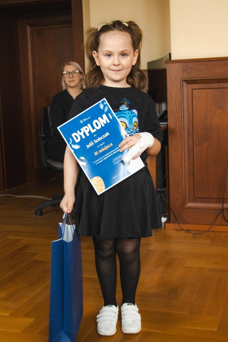 Zdjęcie w galerii na portalu naszwodzislaw.com: Wielkanocna kreatywność bez granic. Znamy zwycięzców konkursu na najpiękniejszą pisankę wiadomości z regionu