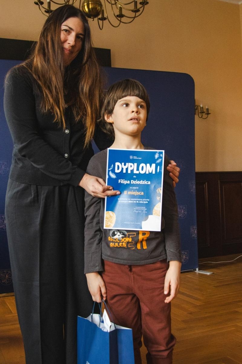 Zdjęcie w galerii na portalu naszwodzislaw.com: Wielkanocna kreatywność bez granic. Znamy zwycięzców konkursu na najpiękniejszą pisankę wiadomości z regionu