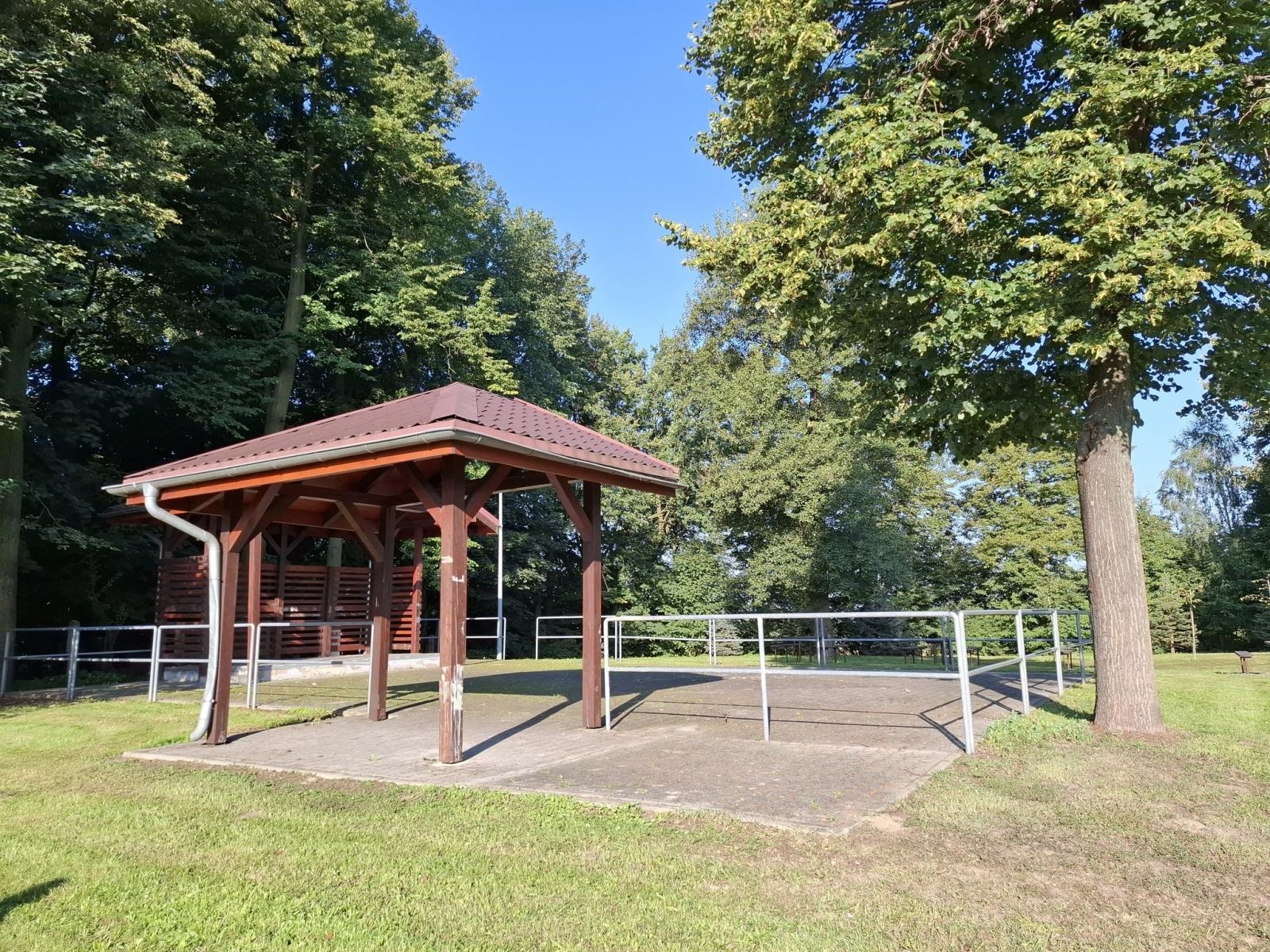 Zdjęcie w galerii na portalu naszwodzislaw.com: Gorzyce: Wójt podsumowuje dwa lata kadencji. Spadek zadłużenia i szeroki front inwestycji wiadomości z regionu