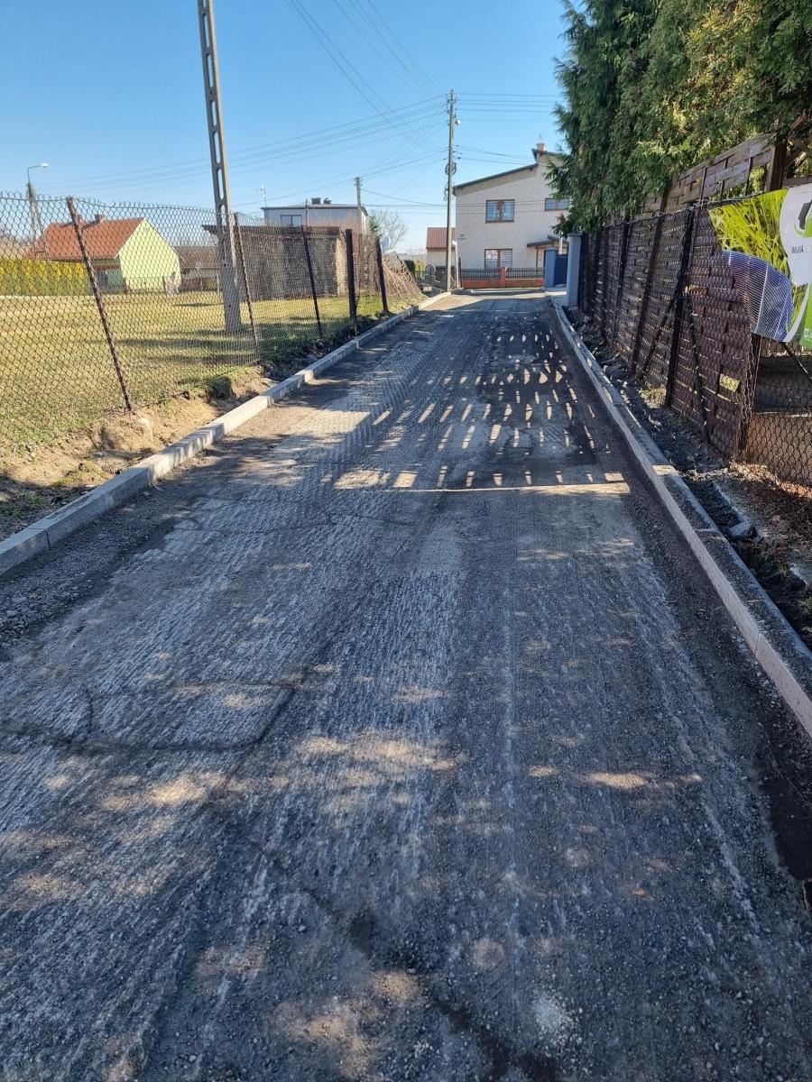 Zdjęcie w galerii na portalu naszwodzislaw.com: Gorzyce: Wójt podsumowuje dwa lata kadencji. Spadek zadłużenia i szeroki front inwestycji wiadomości z regionu