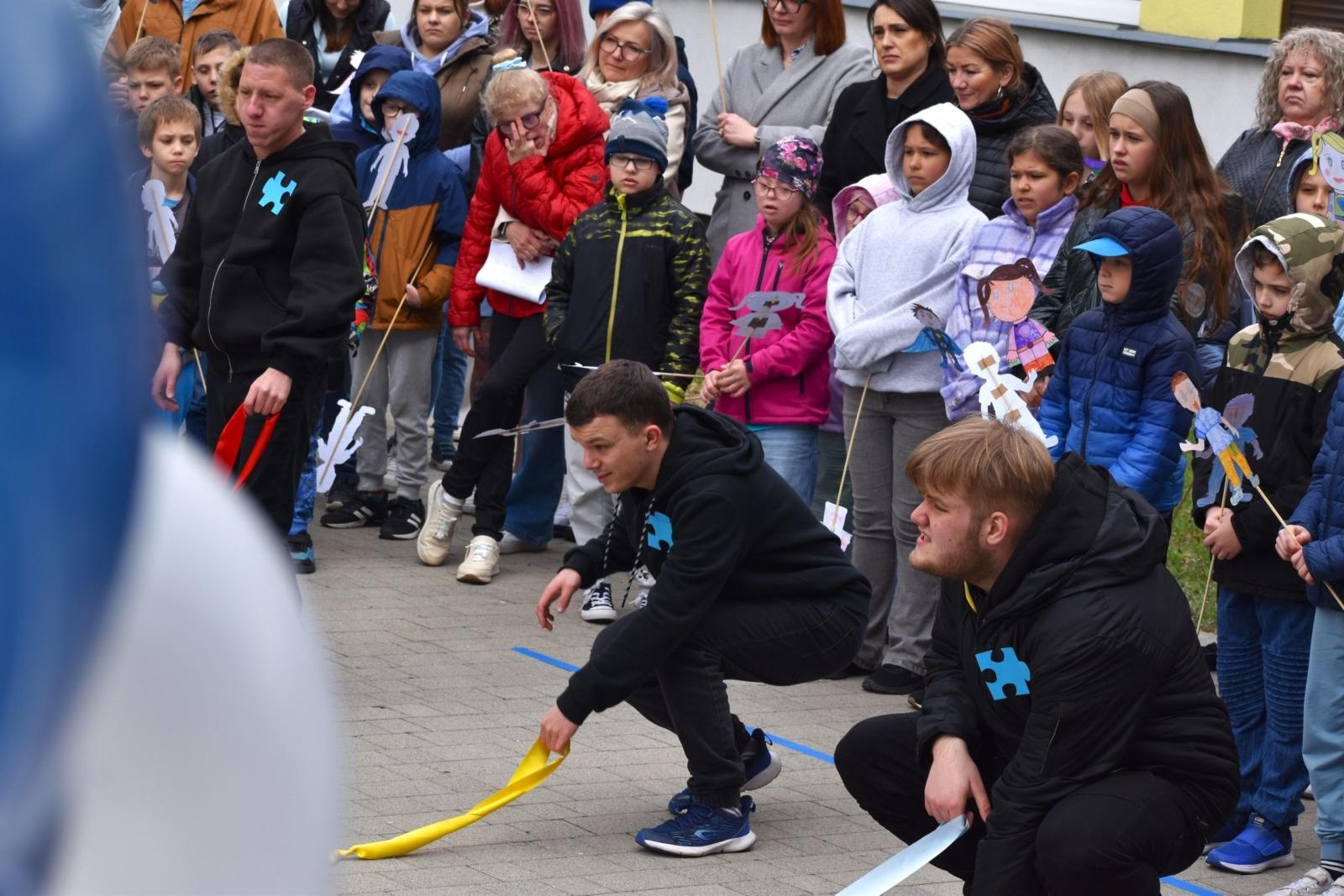 Zdjęcie w galerii na portalu naszwodzislaw.com: Superbohaterowie różnorodności: dzieci pokazały moc akceptacji w Wodzisławiu wiadomości z regionu