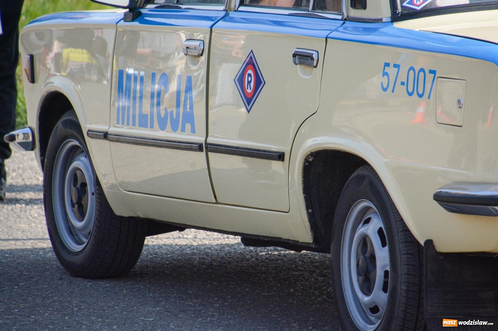 Zdjęcie w galerii na portalu naszwodzislaw.com: Z Tajlandii do Chałupek: Kultowe Fiaty i Polonez tłumnie powitane w ojczyźnie [FOTO i WIDEO] wiadomości z regionu