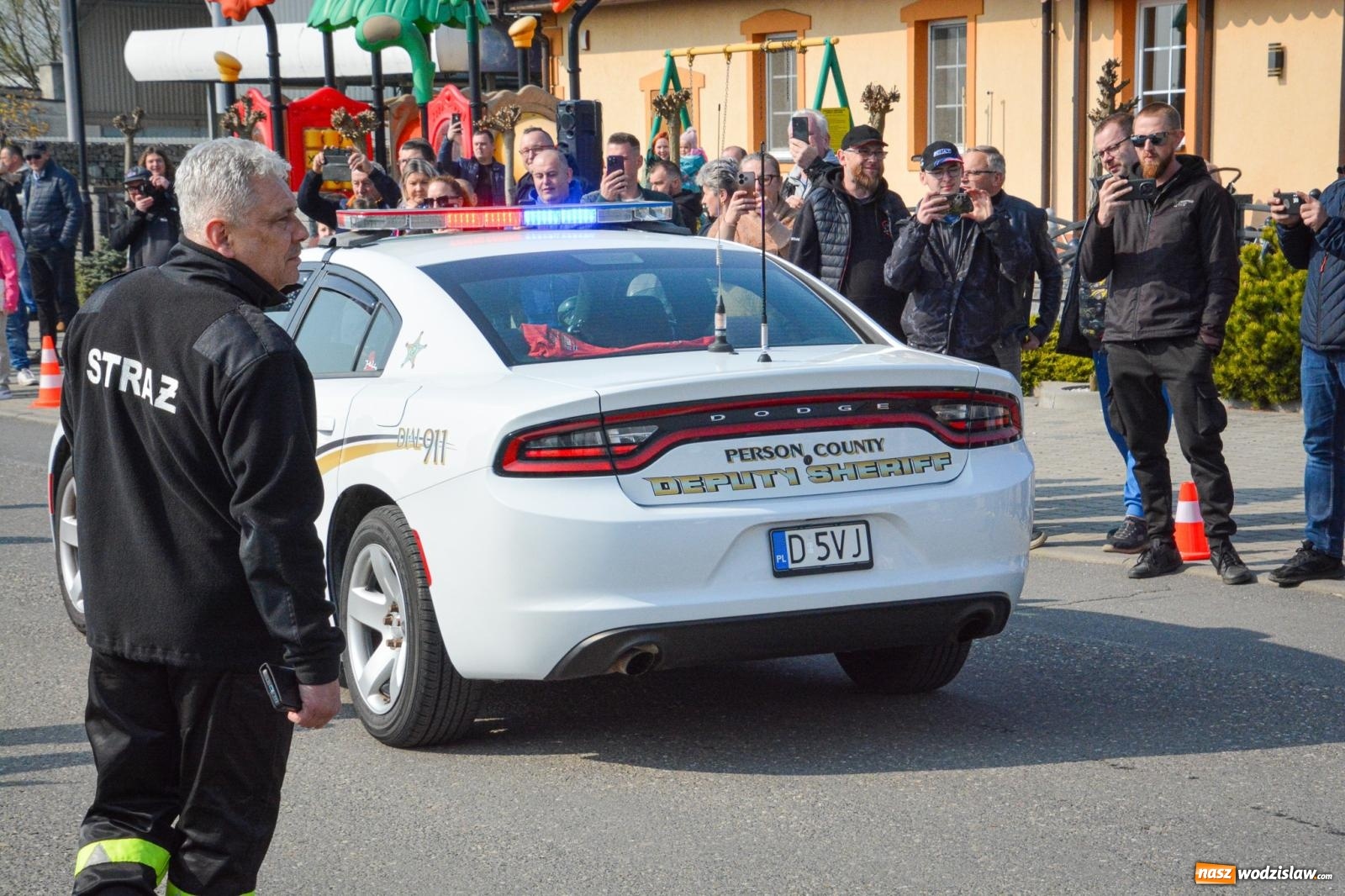 Zdjęcie w galerii na portalu naszwodzislaw.com: Z Tajlandii do Chałupek: Kultowe Fiaty i Polonez tłumnie powitane w ojczyźnie [FOTO i WIDEO] wiadomości z regionu