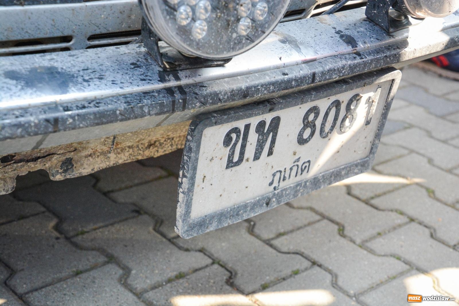 Zdjęcie w galerii na portalu naszwodzislaw.com: Z Tajlandii do Chałupek: Kultowe Fiaty i Polonez tłumnie powitane w ojczyźnie [FOTO i WIDEO] wiadomości z regionu