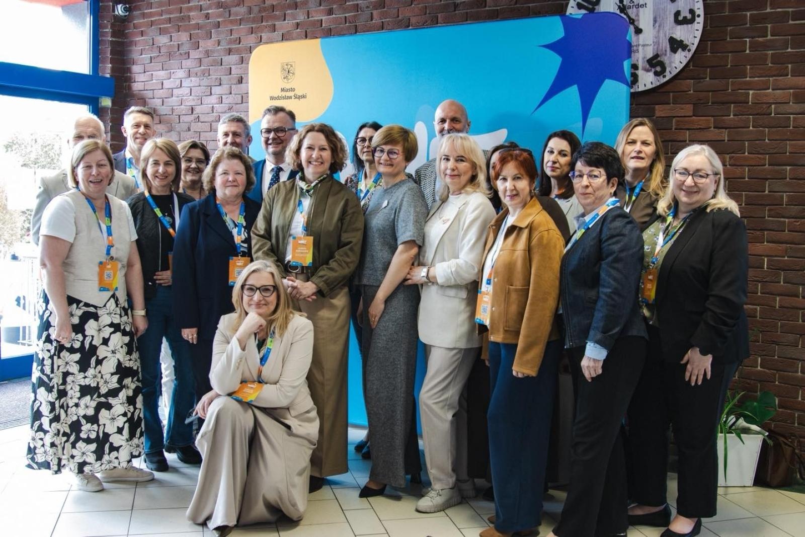Zdjęcie w galerii na portalu naszwodzislaw.com: Wodzisław Śląski edukacyjną stolicą kraju. Konferencja WNET zakończona sukcesem [FOTO] wiadomości z regionu