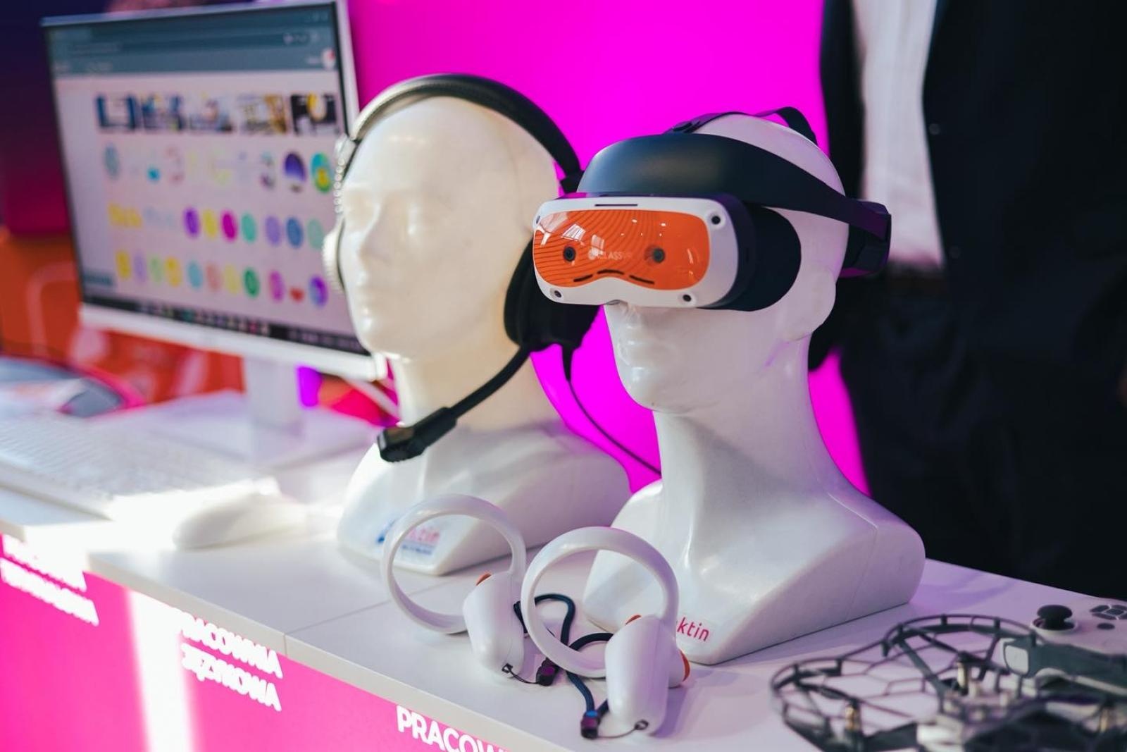 Zdjęcie w galerii na portalu naszwodzislaw.com: Wodzisław Śląski edukacyjną stolicą kraju. Konferencja WNET zakończona sukcesem [FOTO] wiadomości z regionu