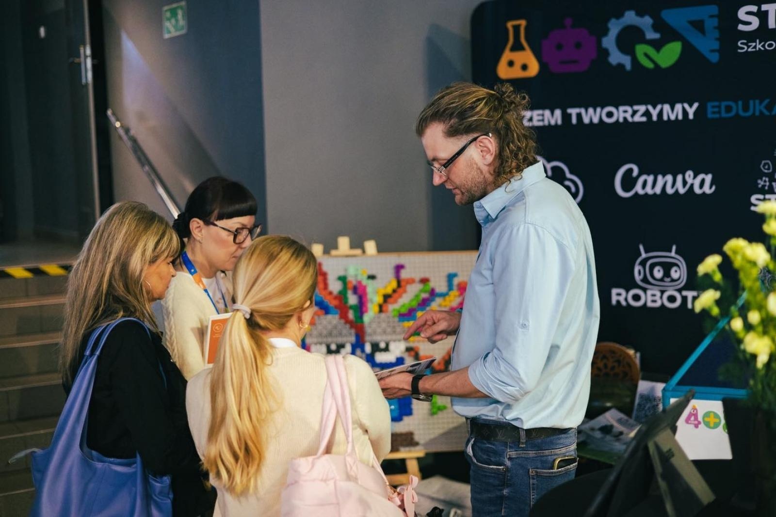 Zdjęcie w galerii na portalu naszwodzislaw.com: Wodzisław Śląski edukacyjną stolicą kraju. Konferencja WNET zakończona sukcesem [FOTO] wiadomości z regionu