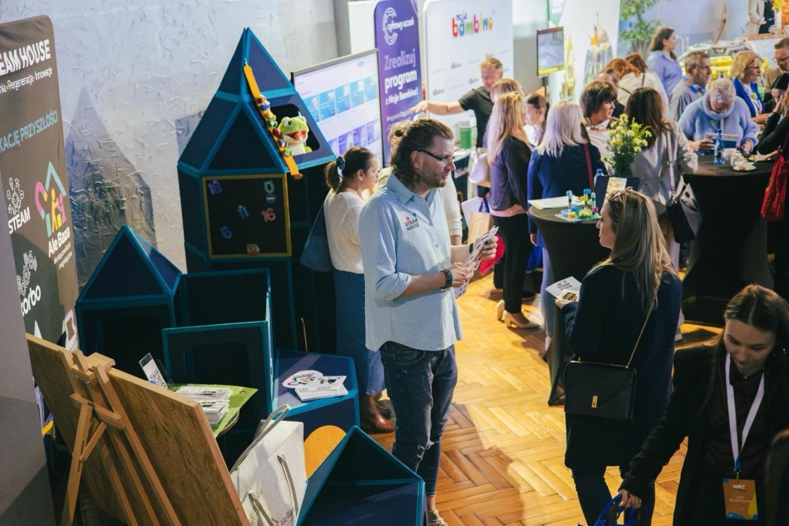 Zdjęcie w galerii na portalu naszwodzislaw.com: Wodzisław Śląski edukacyjną stolicą kraju. Konferencja WNET zakończona sukcesem [FOTO] wiadomości z regionu