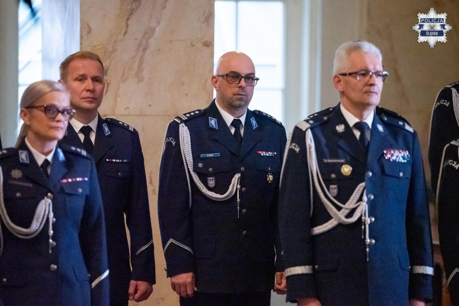 Zdjęcie w galerii na portalu naszwodzislaw.com: Nowo przyjęci policjanci złożyli ślubowanie [FOTO] wiadomości z regionu