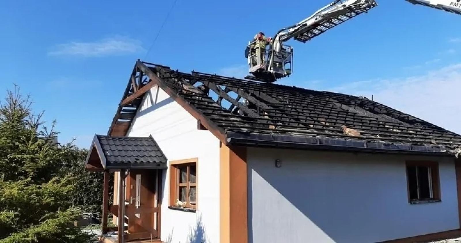 Zdjęcie w galerii na portalu naszwodzislaw.com: Stracili wszystko, zanim zdążyli zamieszkać. Pomoc dla pogorzelców wiadomości z regionu