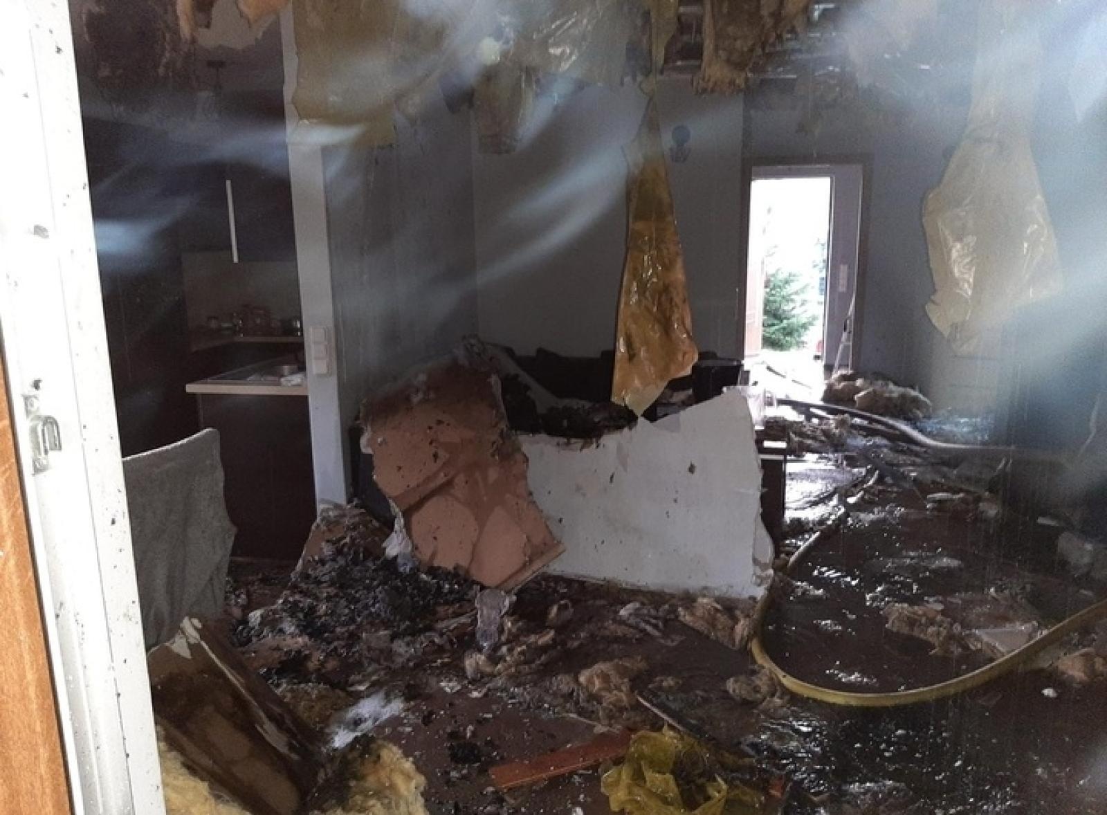 Zdjęcie w galerii na portalu naszwodzislaw.com: Stracili wszystko, zanim zdążyli zamieszkać. Pomoc dla pogorzelców wiadomości z regionu