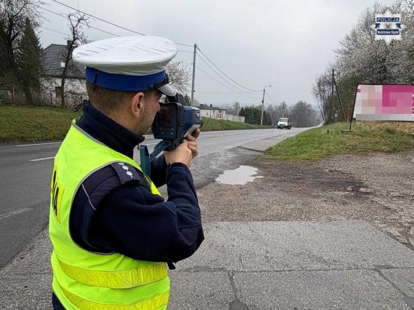 Zdjęcie w galerii na portalu naszwodzislaw.com: Ponad 100 kierowców jechało zbyt szybko. Policja podsumowuje akcję Prędkość w powiecie wodzisławskim wiadomości z regionu