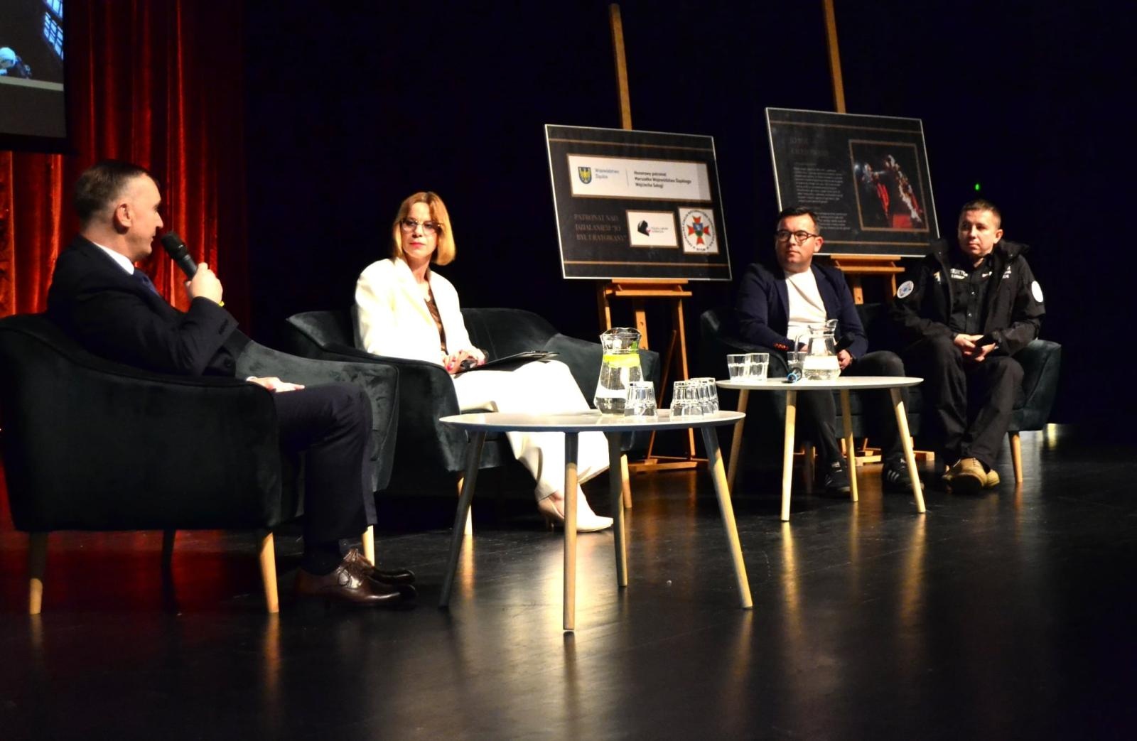 Zdjęcie w galerii na portalu naszwodzislaw.com: Co dalej po kopalniach? Rydułtowy centrum rozmów o przyszłości regionu [FOTO] wiadomości z regionu