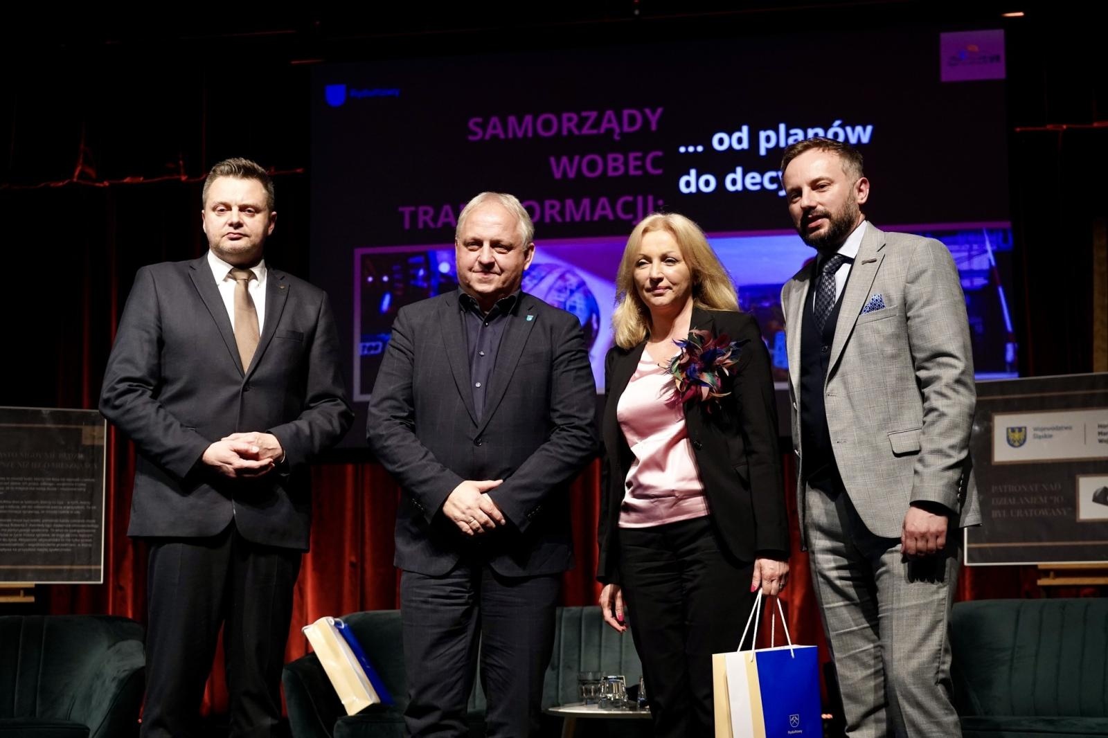 Zdjęcie w galerii na portalu naszwodzislaw.com: Co dalej po kopalniach? Rydułtowy centrum rozmów o przyszłości regionu [FOTO] wiadomości z regionu