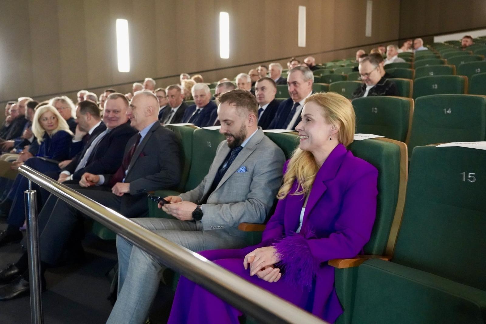 Zdjęcie w galerii na portalu naszwodzislaw.com: Co dalej po kopalniach? Rydułtowy centrum rozmów o przyszłości regionu [FOTO] wiadomości z regionu