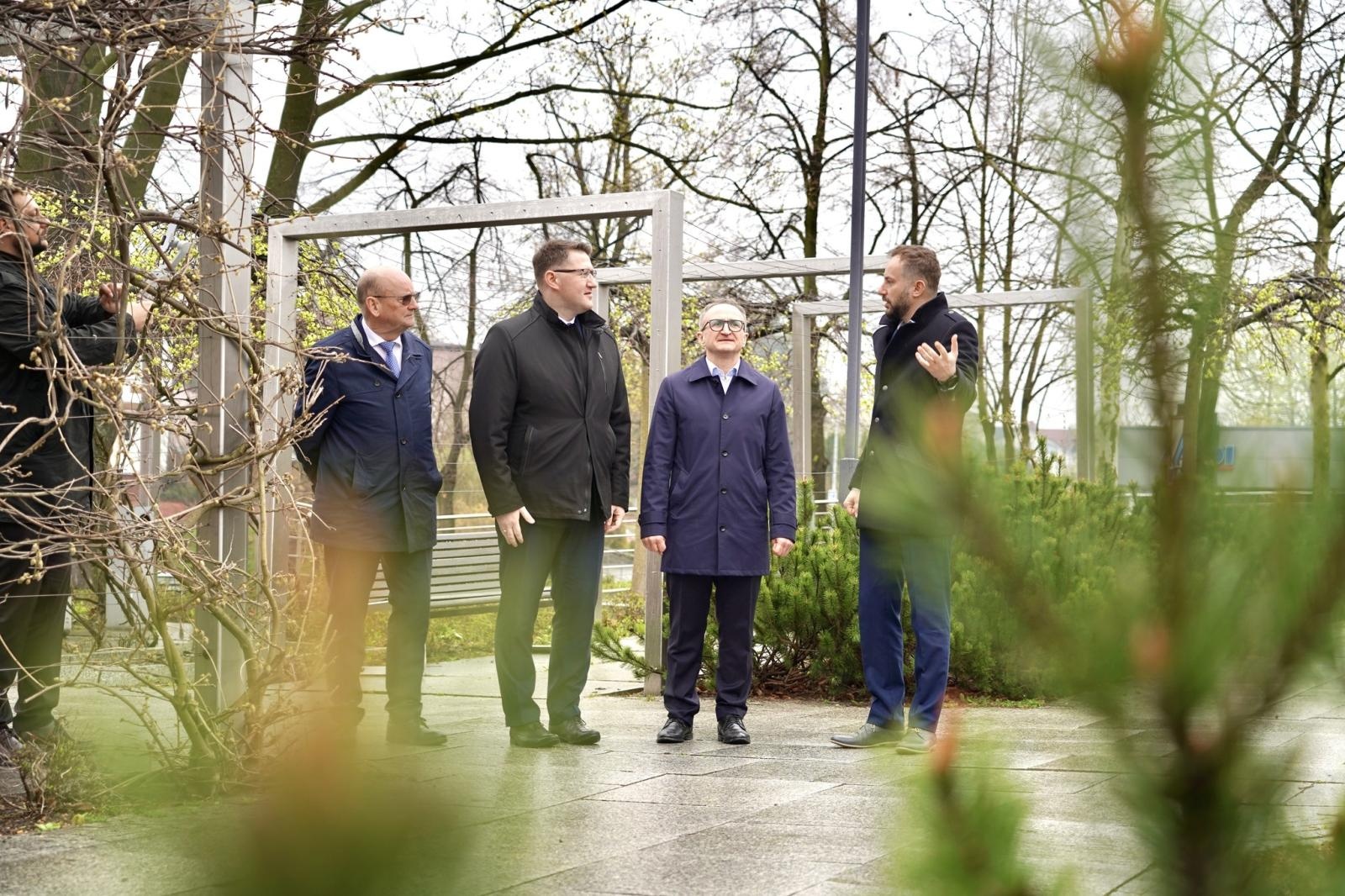 Zdjęcie w galerii na portalu naszwodzislaw.com: Od ochrony środowiska po zarządzanie kryzysowe. Ważna wizyta w Rydułtowach [FOTO] wiadomości z regionu