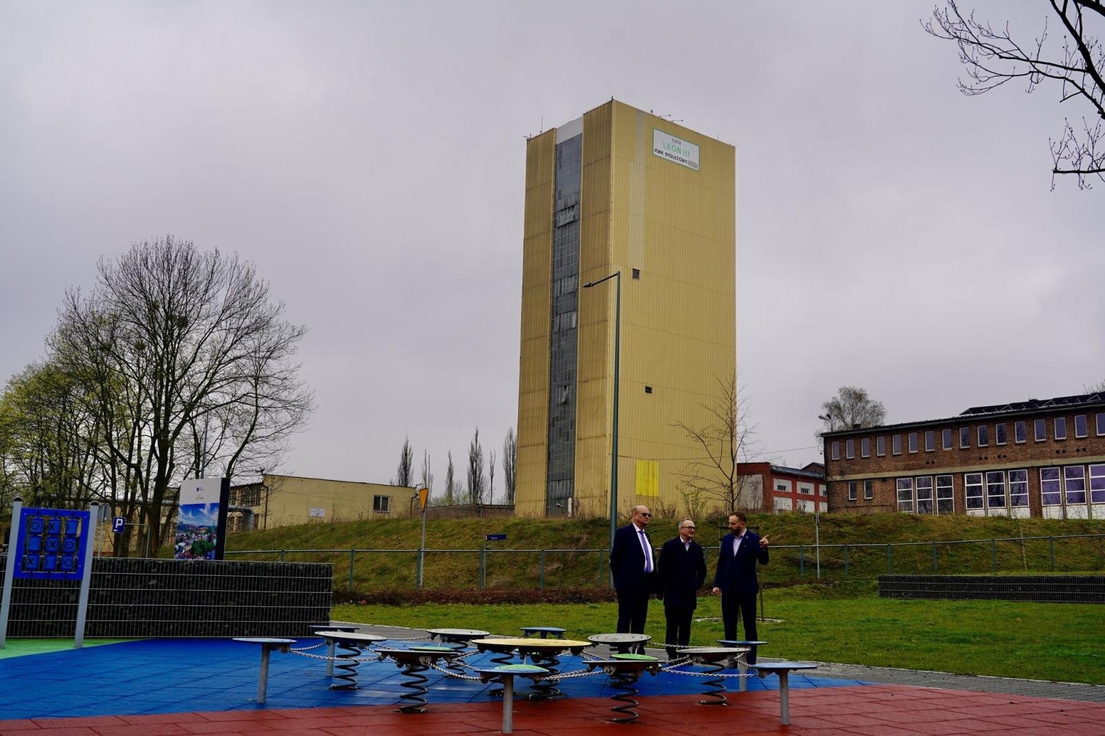Zdjęcie w galerii na portalu naszwodzislaw.com: Od ochrony środowiska po zarządzanie kryzysowe. Ważna wizyta w Rydułtowach [FOTO] wiadomości z regionu