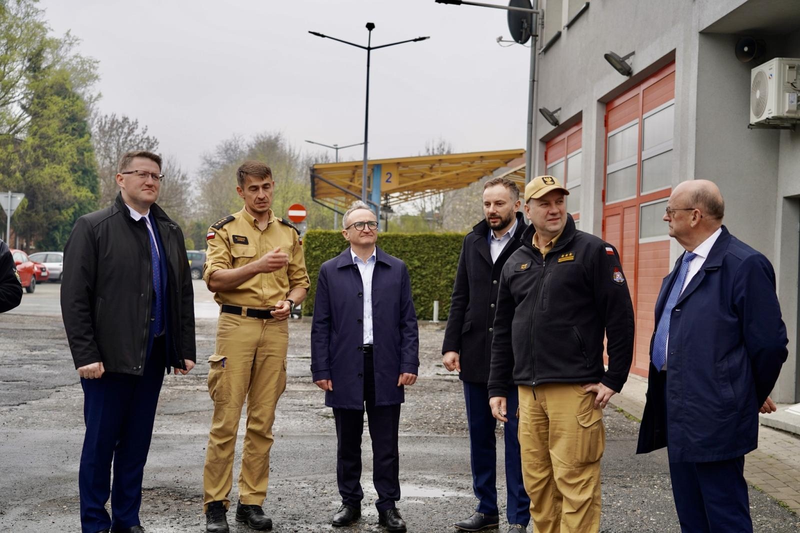 Zdjęcie w galerii na portalu naszwodzislaw.com: Od ochrony środowiska po zarządzanie kryzysowe. Ważna wizyta w Rydułtowach [FOTO] wiadomości z regionu