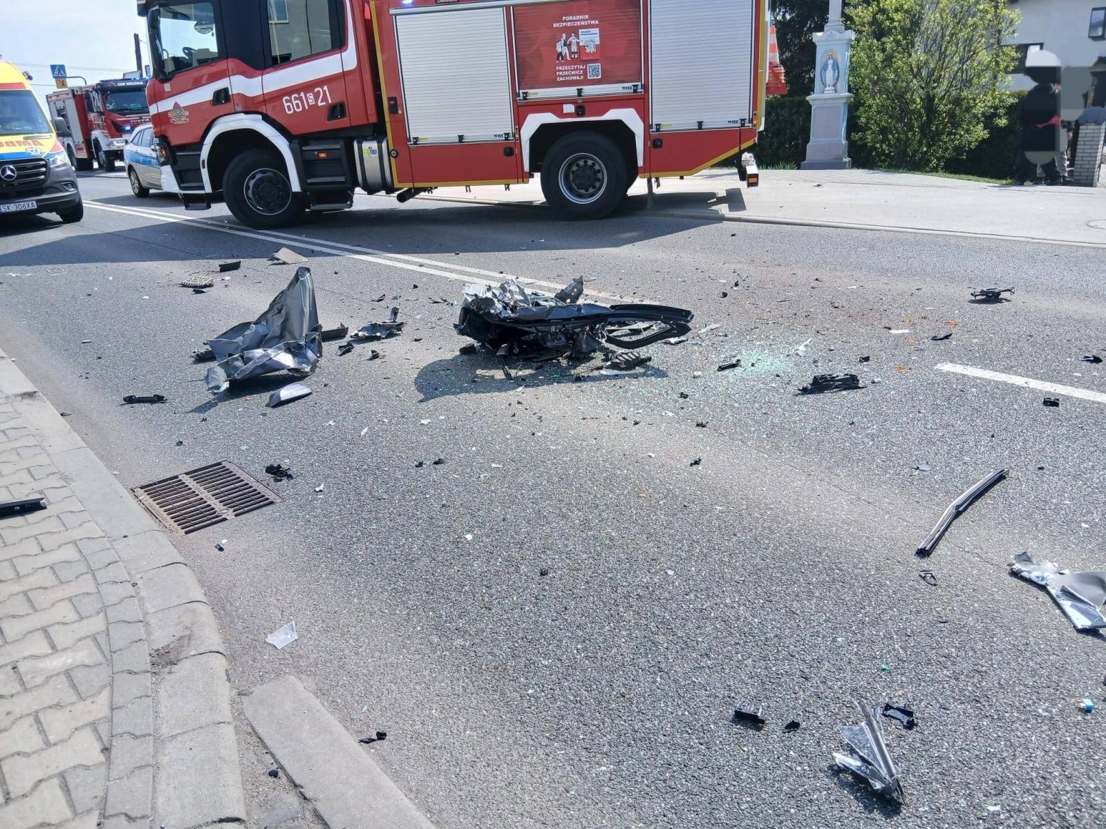 Zdjęcie w galerii na portalu naszwodzislaw.com: Zaśnięcie za kierownicą doprowadziło do zderzenia. Groźne zdarzenie w Mszanie wiadomości z regionu