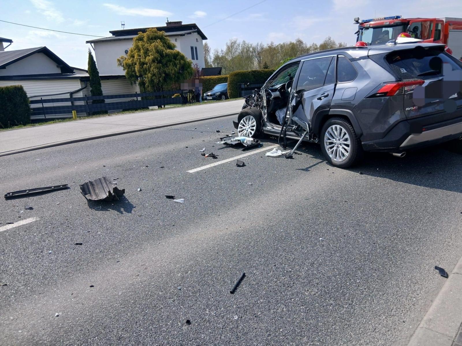 Zdjęcie w galerii na portalu naszwodzislaw.com: Zaśnięcie za kierownicą doprowadziło do zderzenia. Groźne zdarzenie w Mszanie wiadomości z regionu