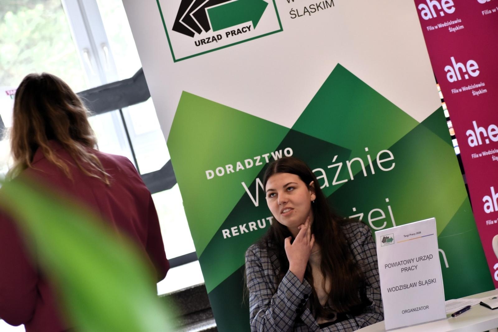 Zdjęcie w galerii na portalu naszwodzislaw.com: Targi Pracy i Edukacji w Wodzisławiu Śląskim. Setki ofert i możliwości rozwoju [FOTO] wiadomości z regionu