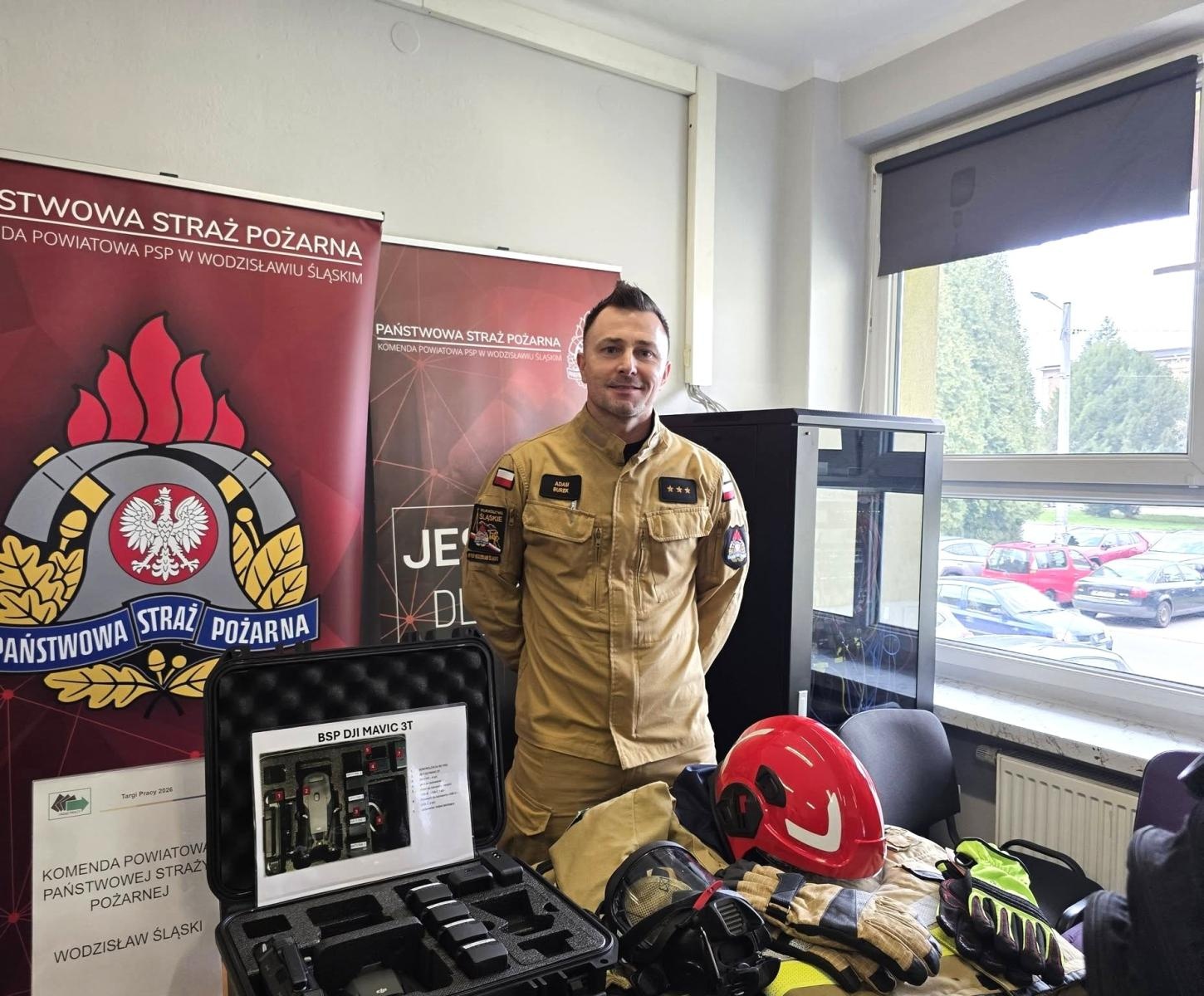 Zdjęcie w galerii na portalu naszwodzislaw.com: Targi Pracy i Edukacji w Wodzisławiu Śląskim. Setki ofert i możliwości rozwoju [FOTO] wiadomości z regionu