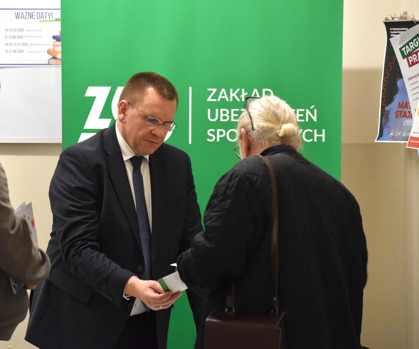 Zdjęcie w galerii na portalu naszwodzislaw.com: Targi Pracy i Edukacji w Wodzisławiu Śląskim. Setki ofert i możliwości rozwoju [FOTO] wiadomości z regionu