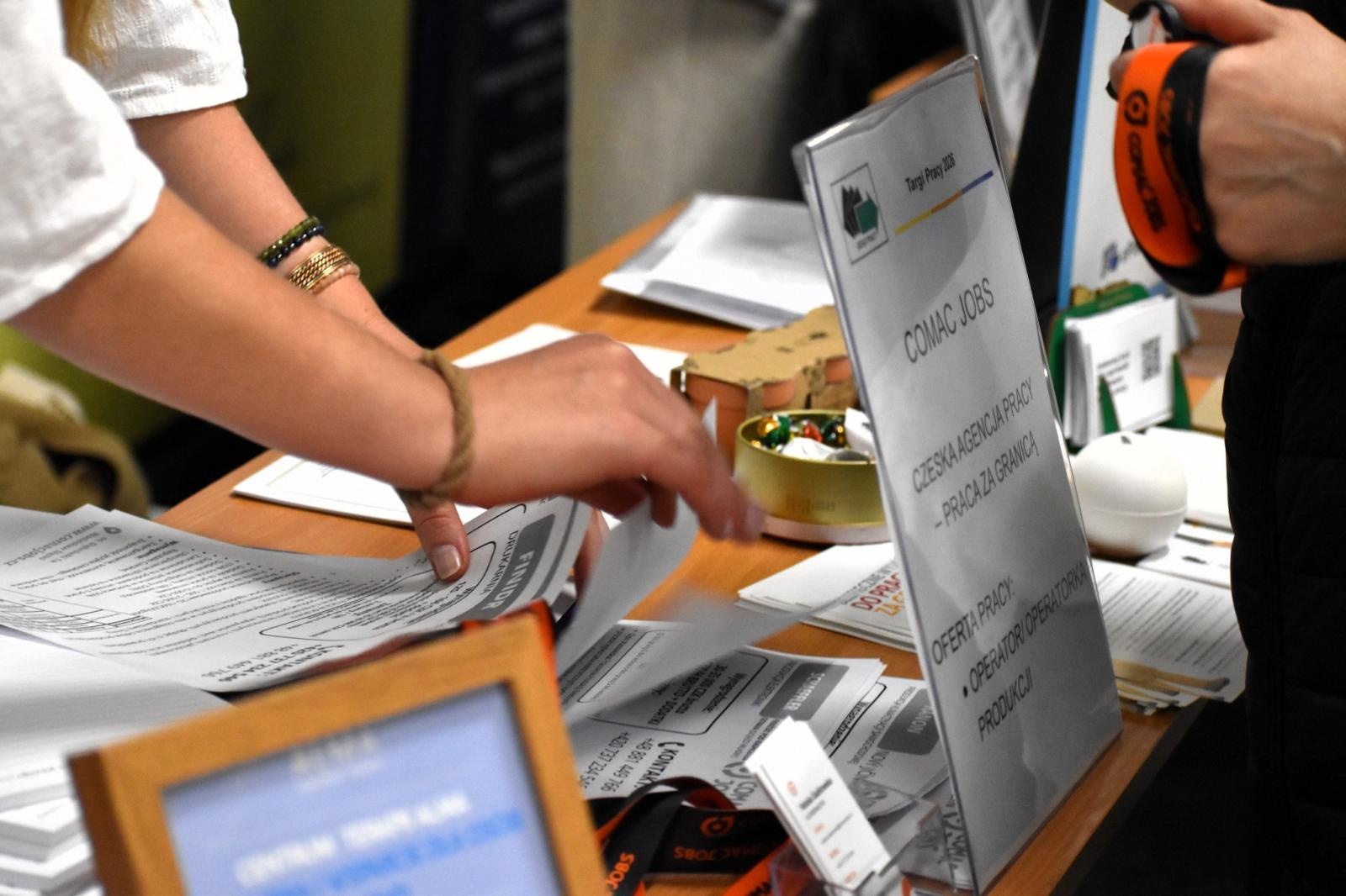 Zdjęcie w galerii na portalu naszwodzislaw.com: Targi Pracy i Edukacji w Wodzisławiu Śląskim. Setki ofert i możliwości rozwoju [FOTO] wiadomości z regionu