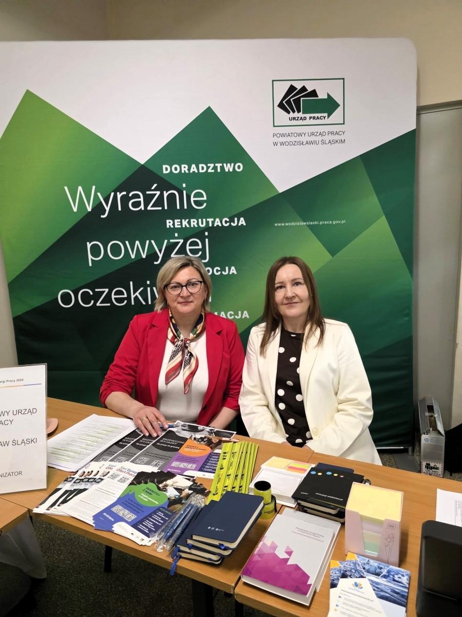 Zdjęcie w galerii na portalu naszwodzislaw.com: Targi Pracy i Edukacji w Wodzisławiu Śląskim. Setki ofert i możliwości rozwoju [FOTO] wiadomości z regionu