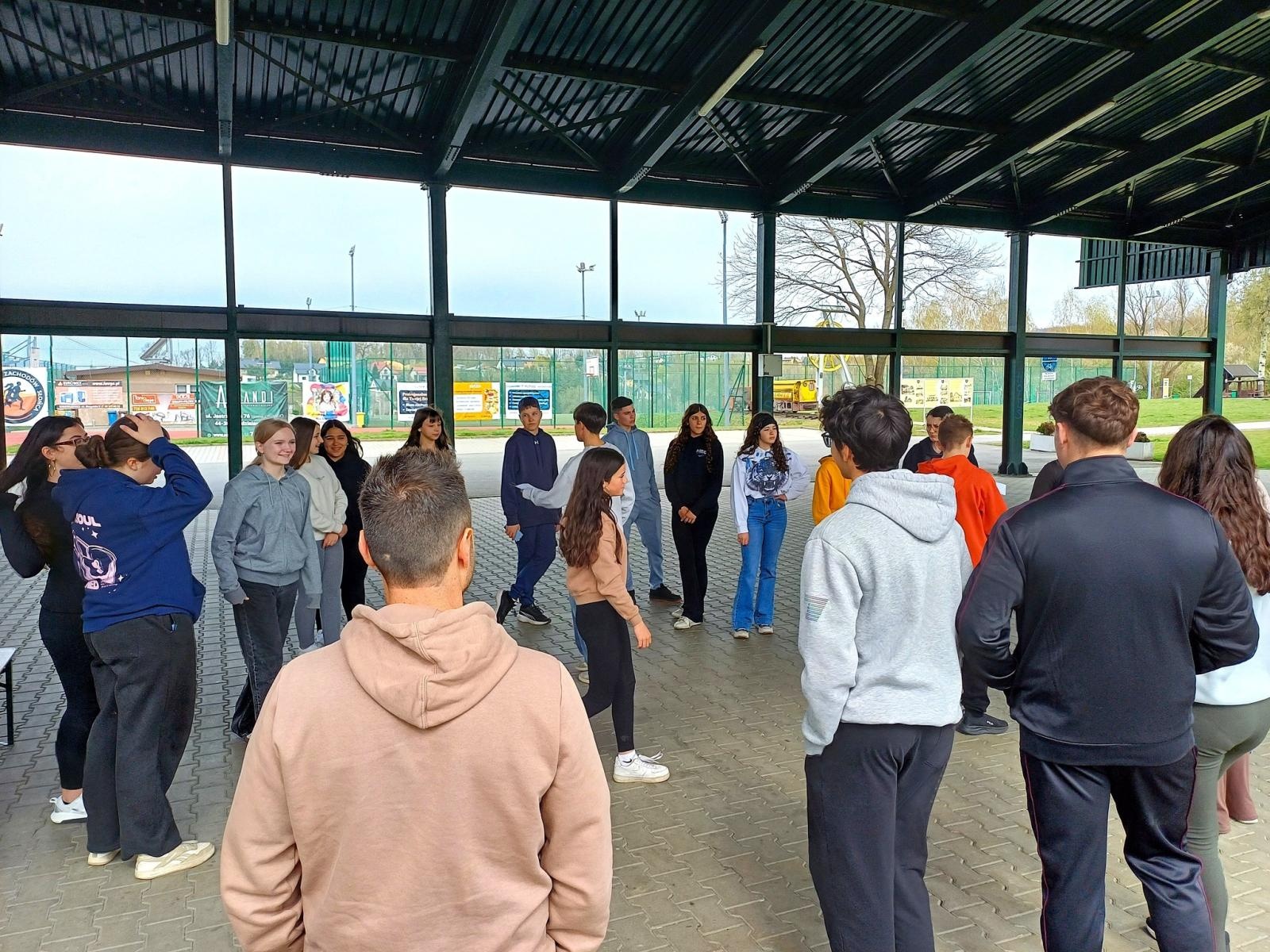 Zdjęcie w galerii na portalu naszwodzislaw.com: Od jaskiń po śląskie kluski. Międzynarodowa wymiana w Skrzyszowie wiadomości z regionu