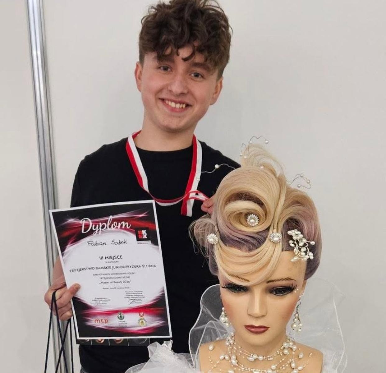 Zdjęcie w galerii na portalu naszwodzislaw.com: Talent, praca i pasja. Uczniowie z powiatu wodzisławskiego błyszczą na arenie krajowej wiadomości z regionu