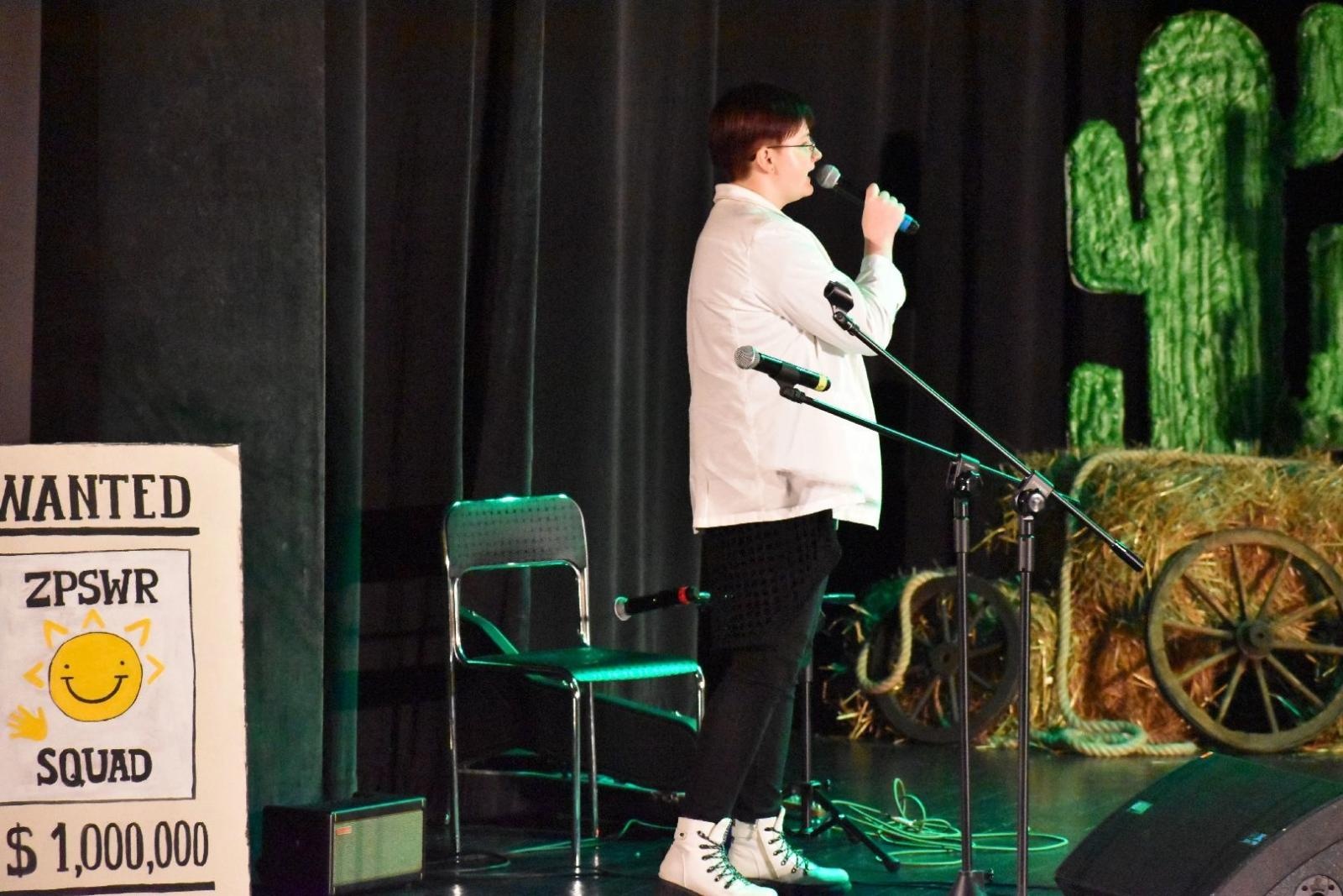 Zdjęcie w galerii na portalu naszwodzislaw.com: Dziki Zachód w rytmie muzyki. Za nami IX Festiwal Karaoke ŚpiewaMY wiadomości z regionu