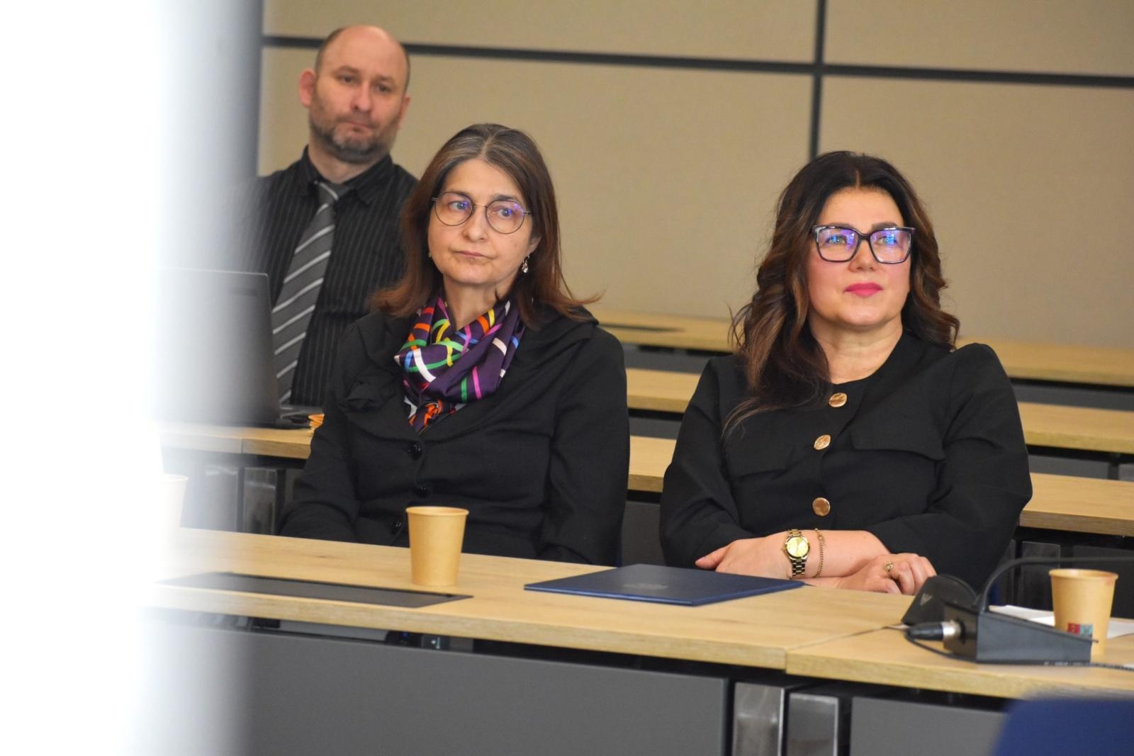 Zdjęcie w galerii na portalu naszwodzislaw.com: Młodzi na starcie kariery. Podsumowano IV edycję Zawodowego Debiutu wiadomości z regionu