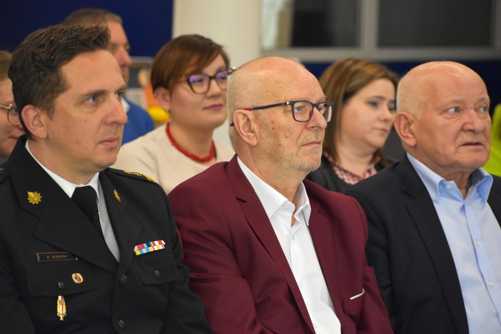 Zdjęcie w galerii na portalu naszwodzislaw.com: Młodzi na starcie kariery. Podsumowano IV edycję Zawodowego Debiutu wiadomości z regionu