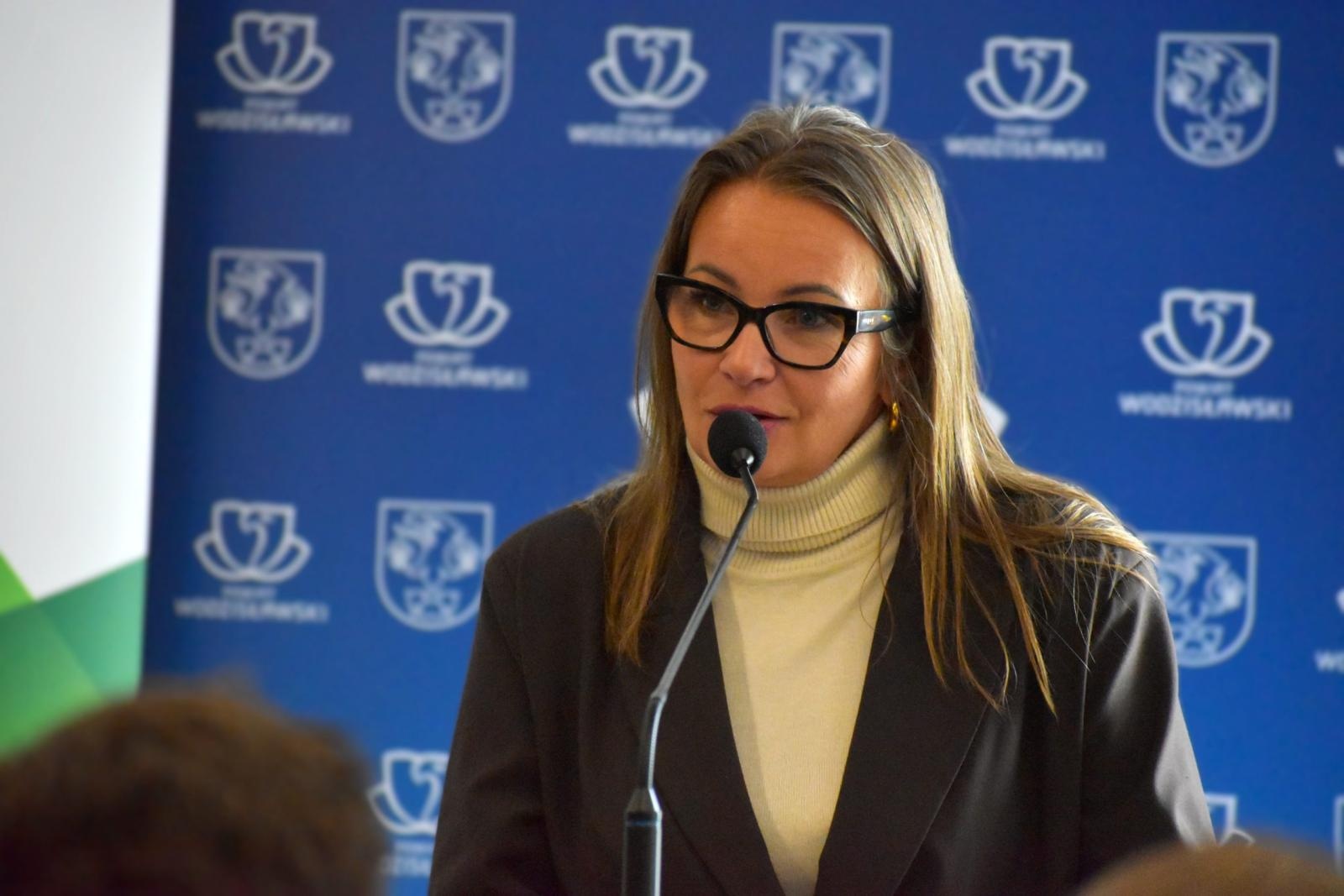 Zdjęcie w galerii na portalu naszwodzislaw.com: Młodzi na starcie kariery. Podsumowano IV edycję Zawodowego Debiutu wiadomości z regionu