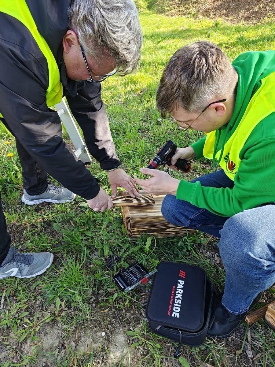 Zdjęcie w galerii na portalu naszwodzislaw.com: Wodzisław 2.0 działa dla przyrody. Budki lęgowe w kolejnych lokalizacjach wiadomości z regionu