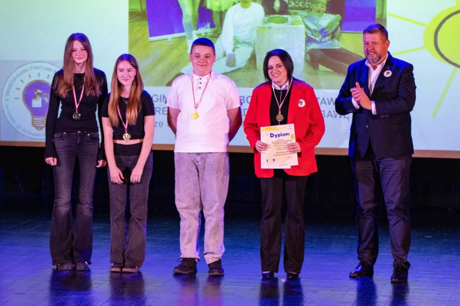 Zdjęcie w galerii na portalu naszwodzislaw.com: Kreatywność bez granic. Znamy zwycięzców jubileuszowego festiwalu w Wodzisławiu wiadomości z regionu