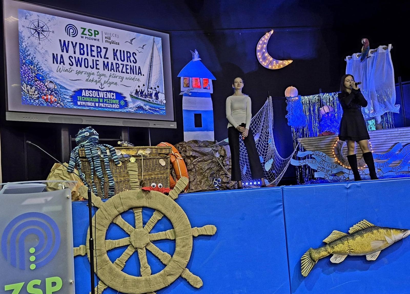 Zdjęcie w galerii na portalu naszwodzislaw.com: Wybierz kurs na marzenia. Maturzyści z Pszowa żegnają szkołę wiadomości z regionu