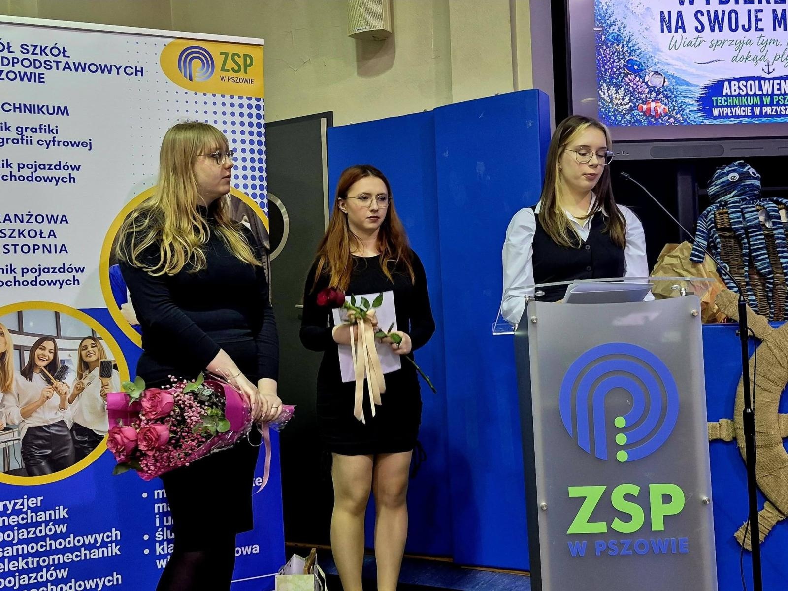 Zdjęcie w galerii na portalu naszwodzislaw.com: Wybierz kurs na marzenia. Maturzyści z Pszowa żegnają szkołę wiadomości z regionu