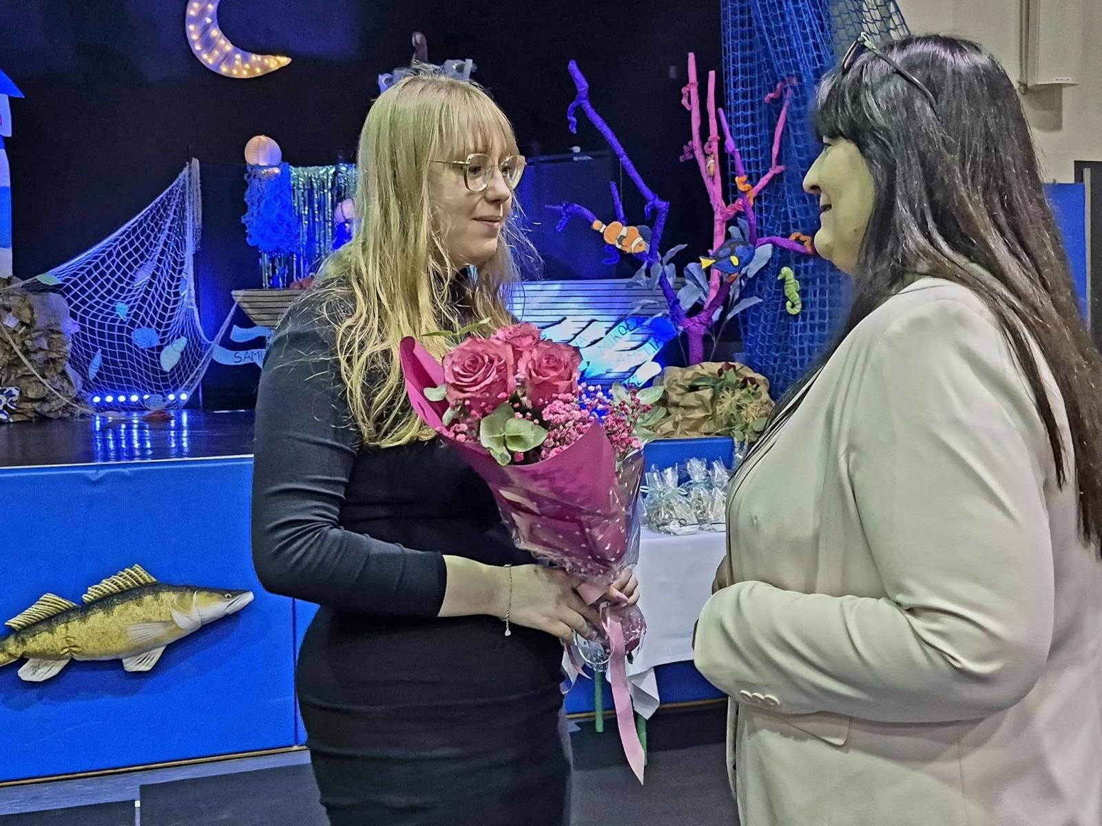 Zdjęcie w galerii na portalu naszwodzislaw.com: Wybierz kurs na marzenia. Maturzyści z Pszowa żegnają szkołę wiadomości z regionu