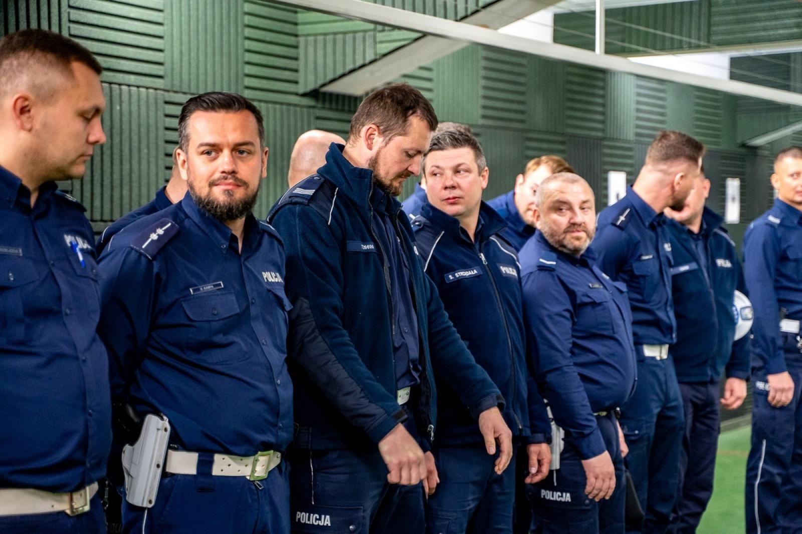 Zdjęcie w galerii na portalu naszwodzislaw.com: Znamy już najlepszego policjanta śląskiej drogówki wiadomości z regionu