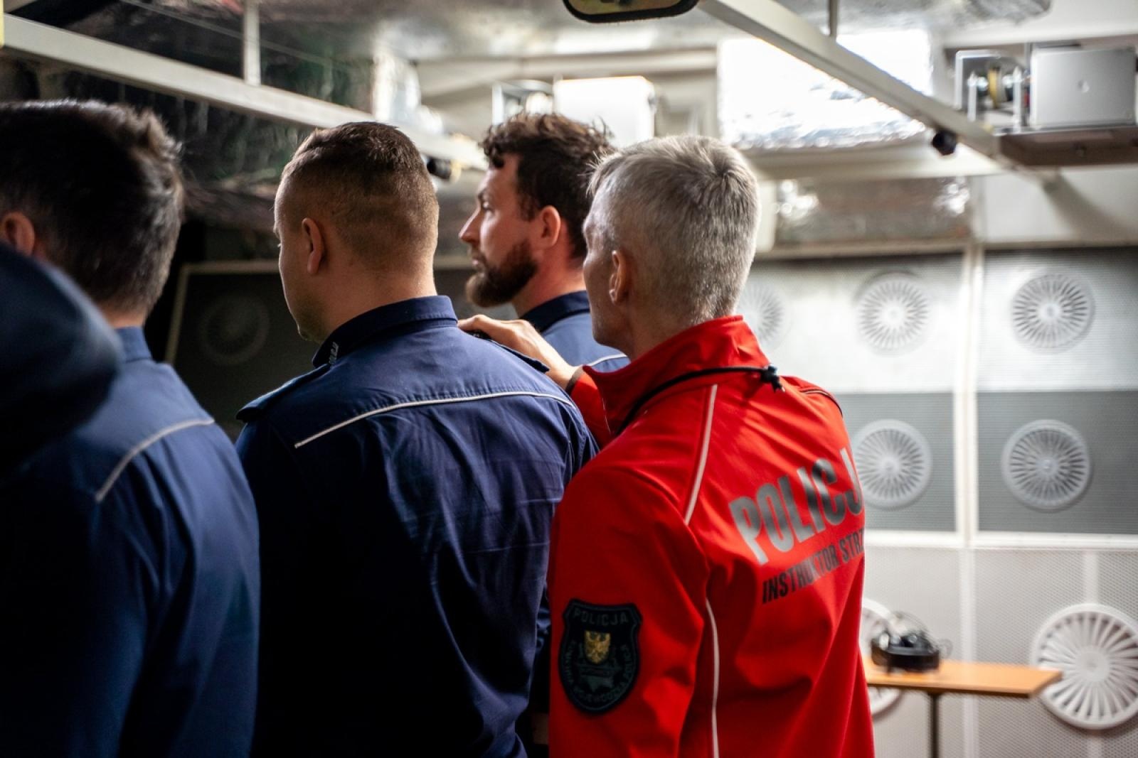 Zdjęcie w galerii na portalu naszwodzislaw.com: Znamy już najlepszego policjanta śląskiej drogówki wiadomości z regionu