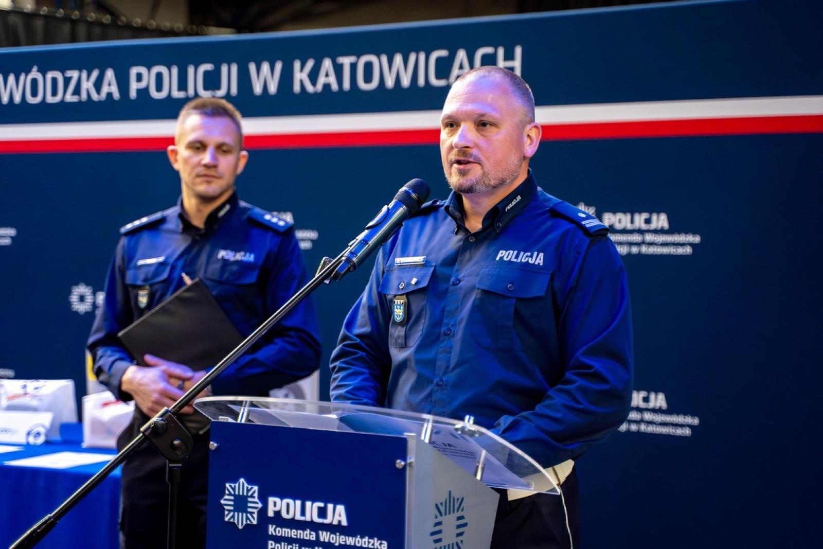 Zdjęcie w galerii na portalu naszwodzislaw.com: Znamy już najlepszego policjanta śląskiej drogówki wiadomości z regionu