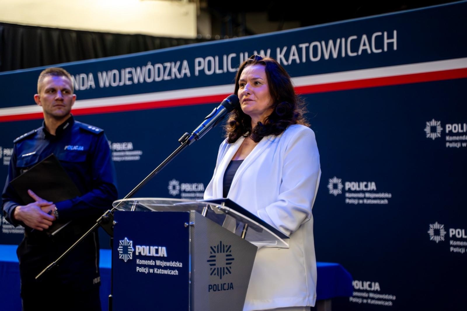 Zdjęcie w galerii na portalu naszwodzislaw.com: Znamy już najlepszego policjanta śląskiej drogówki wiadomości z regionu